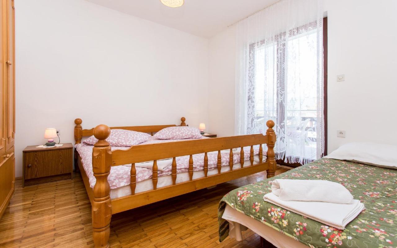 Apartman Broznic Šilo Exterior foto