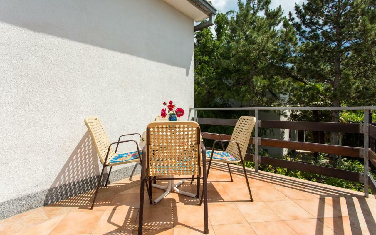 Apartman Broznic Šilo Exterior foto